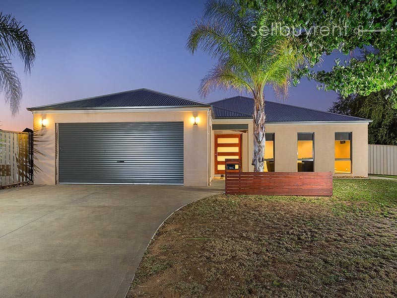 16 HEMLOCK COURT, Baranduda VIC 3691