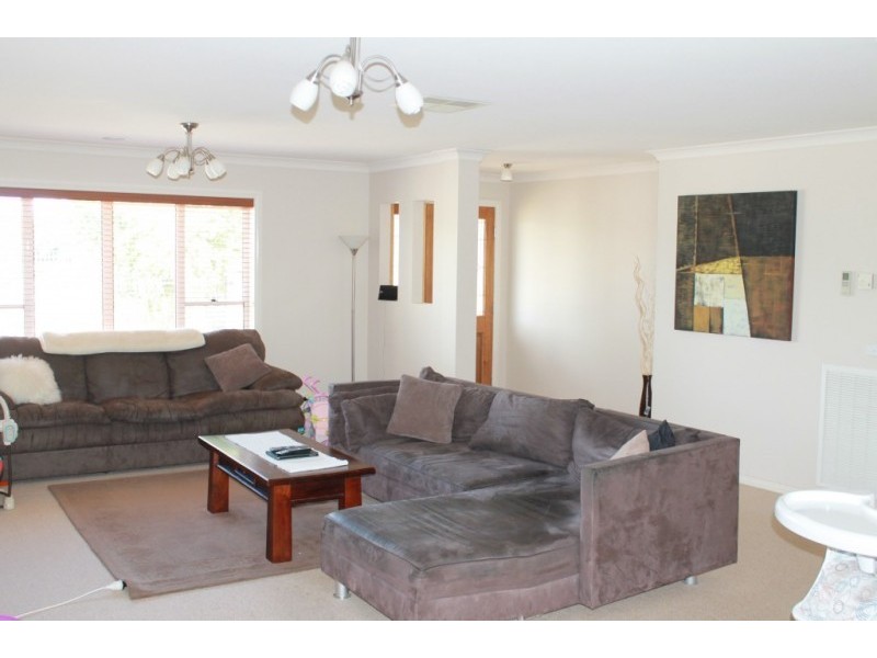 90 WOODLAND STREET, Wodonga VIC 3690