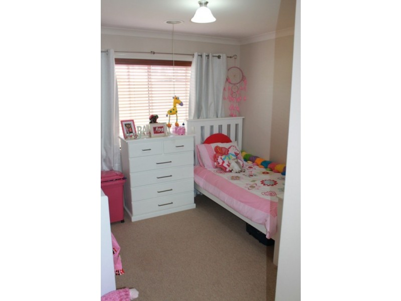 90 WOODLAND STREET, Wodonga VIC 3690