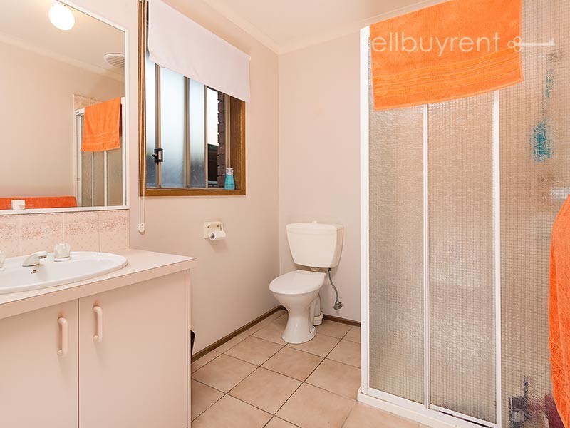 10 MCLEAN CRESCENT, Wodonga VIC 3690