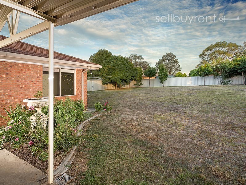 10 MCLEAN CRESCENT, Wodonga VIC 3690