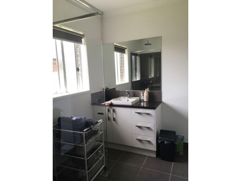 38 WHITELEY CIRCUIT, Baranduda VIC 3691