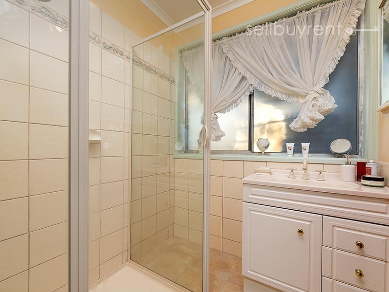 1 WATTLE COURT, Wodonga VIC 3690