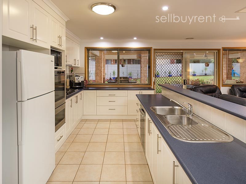 6 SHARP COURT, Wodonga VIC 3690