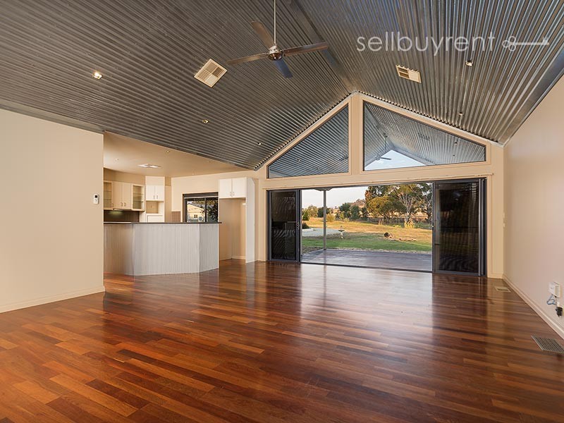 6 WOODSWALLOW LANE, Jindera NSW 2642