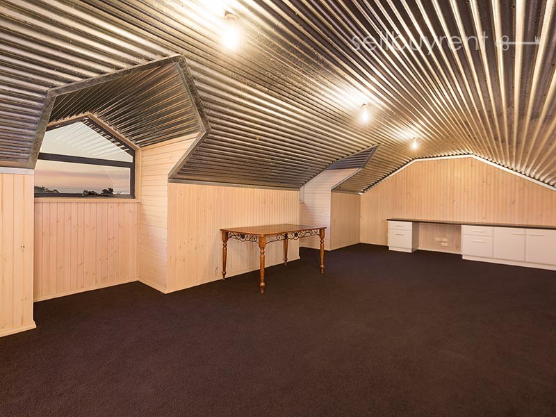 6 WOODSWALLOW LANE, Albury NSW 2640