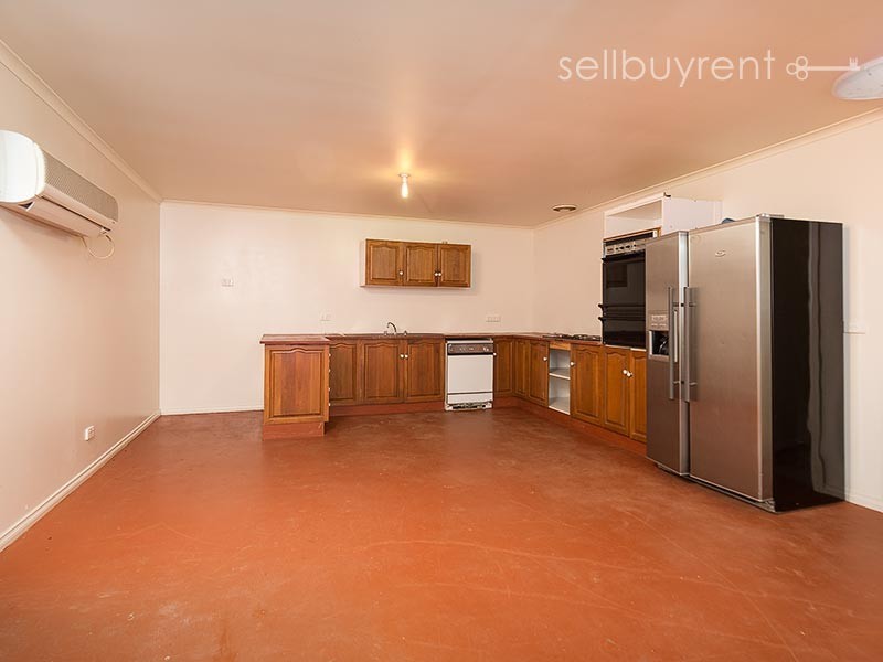 6 WOODSWALLOW LANE, Albury NSW 2640