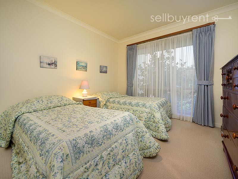 24 WHERNSIDE DRIVE, Wodonga VIC 3690