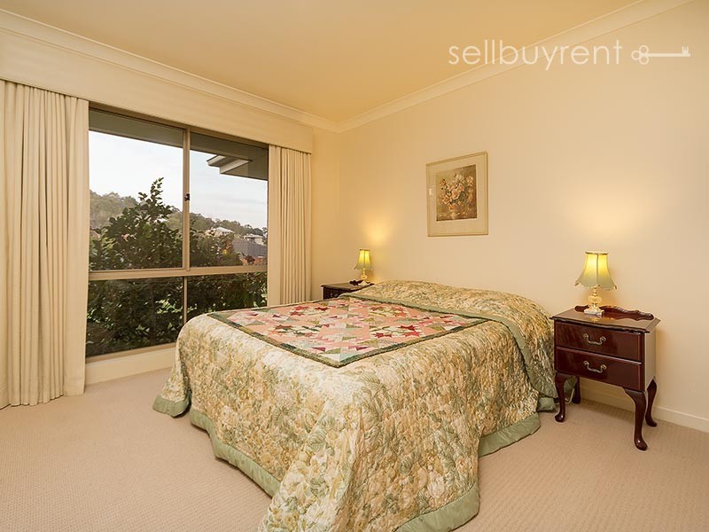 24 WHERNSIDE DRIVE, Wodonga VIC 3690