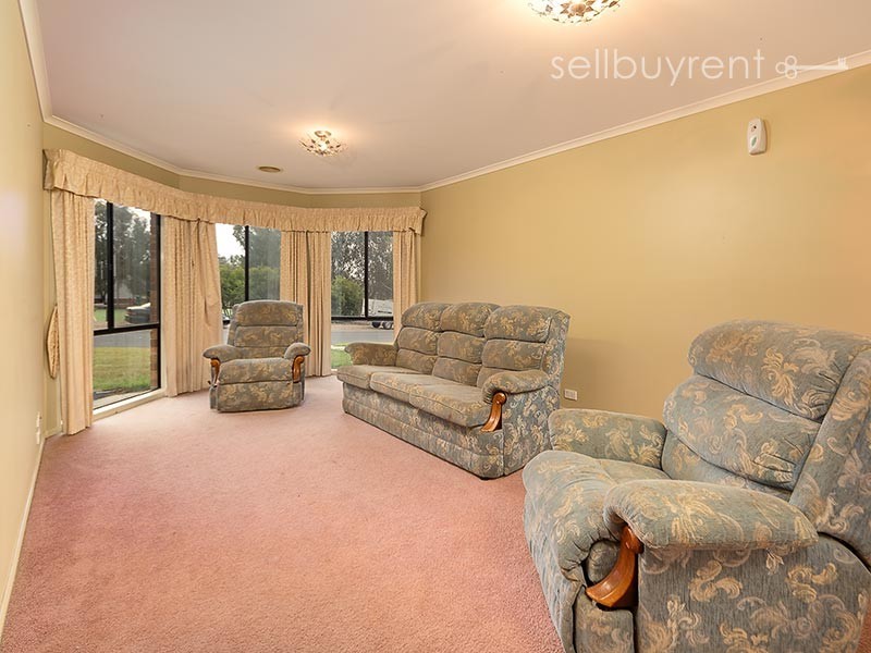 9 LORAGE STREET, Baranduda VIC 3691