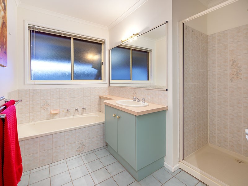 1 AZURE DRIVE, Wodonga VIC 3690