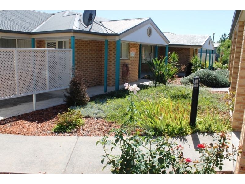 16/2 HANLON COURT, Wodonga VIC 3690