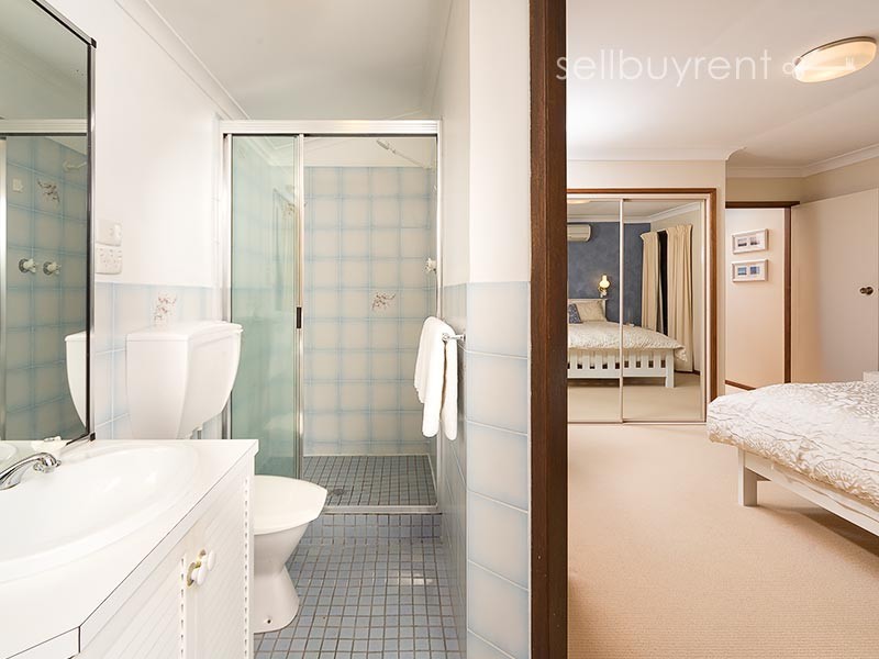 2 OPAL COURT, Wodonga VIC 3690