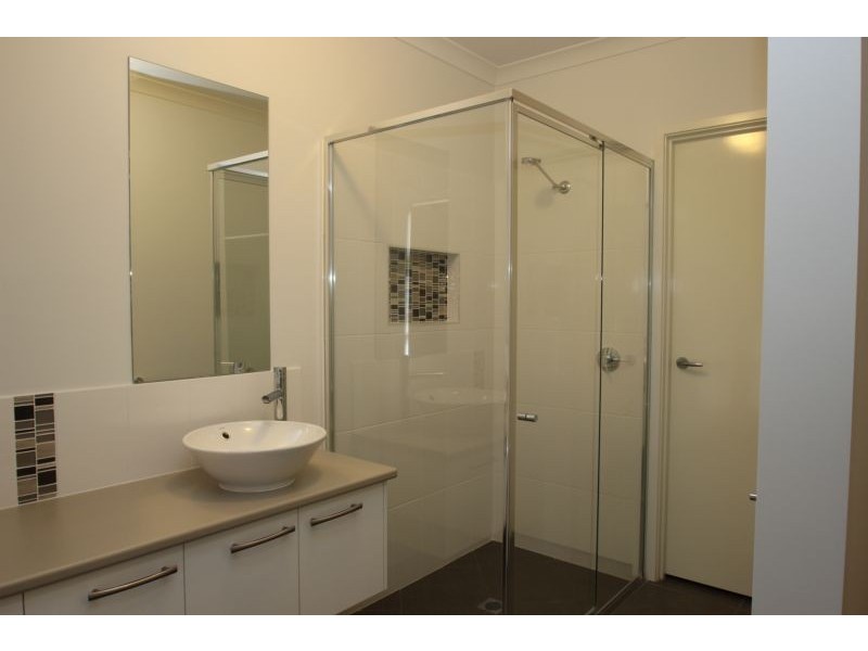 44 KELLIHER AVENUE, Wodonga VIC 3690