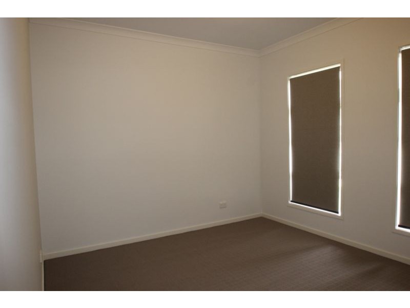 44 KELLIHER AVENUE, Wodonga VIC 3690