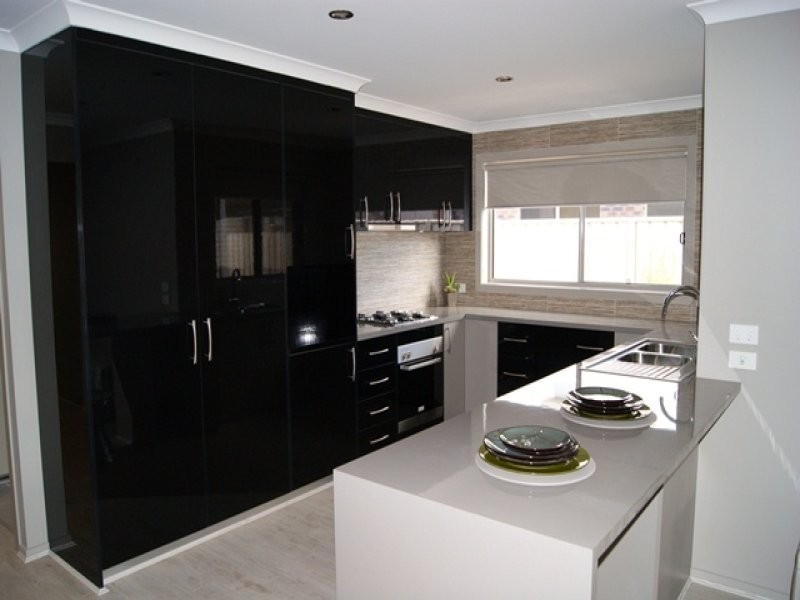 26 VICTORIA CROSS PARADE, Wodonga VIC 3690