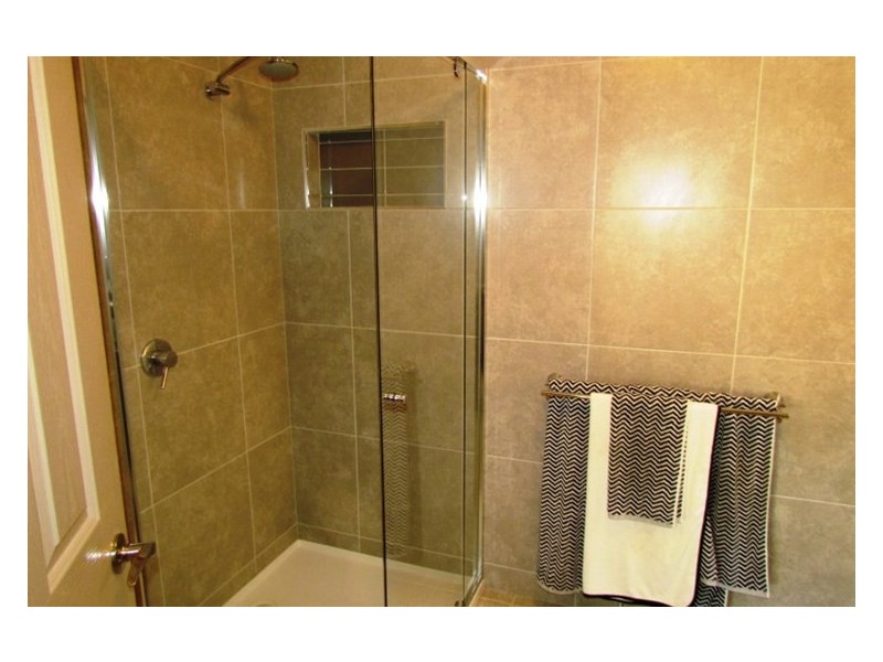 26 VICTORIA CROSS PARADE, Wodonga VIC 3690