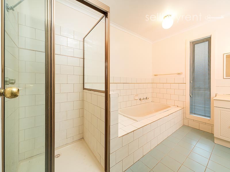 5 TEAL COURT, Wodonga VIC 3690