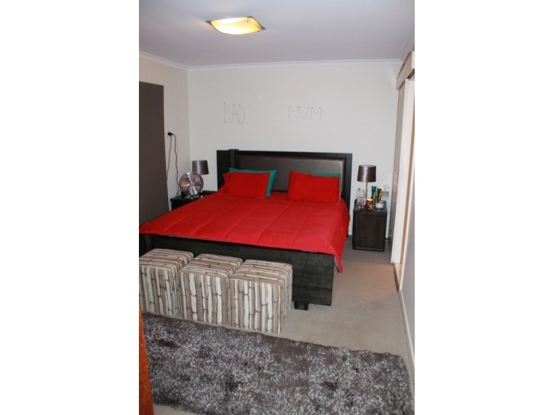 16 DUNLUCE PLACE, Wodonga VIC 3690