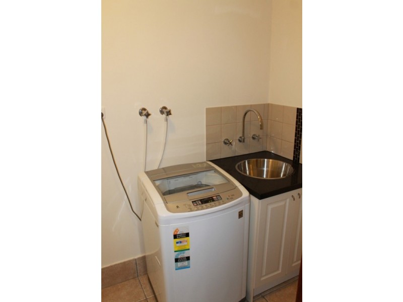 16 DUNLUCE PLACE, Wodonga VIC 3690