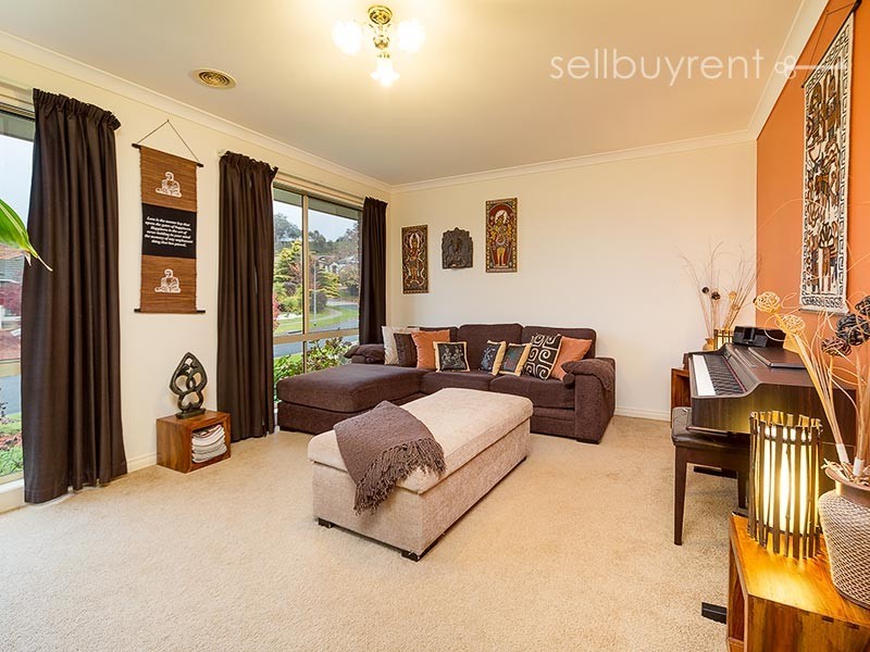 26 JEVINGTON DRIVE, Wodonga VIC 3690