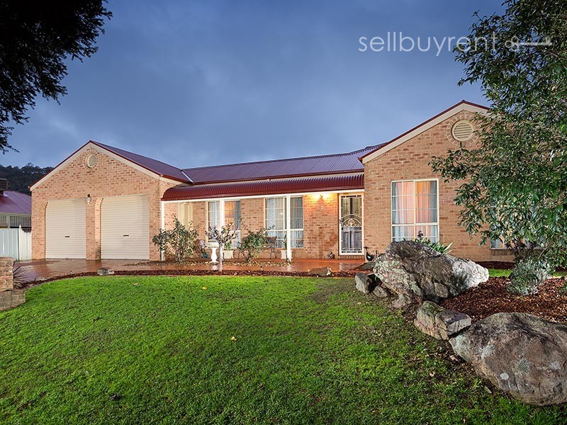 18 ELMSLIE CIRCUIT, Wodonga VIC 3690