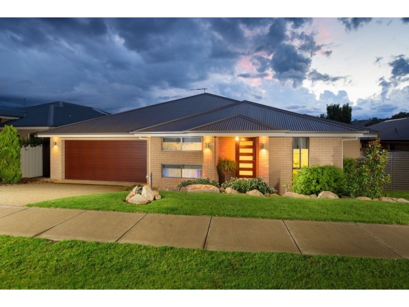 42 BREMER AVENUE, Wodonga VIC 3690