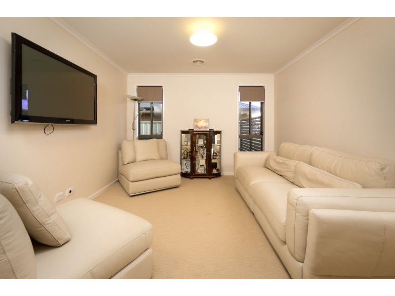 42 BREMER AVENUE, Wodonga VIC 3690