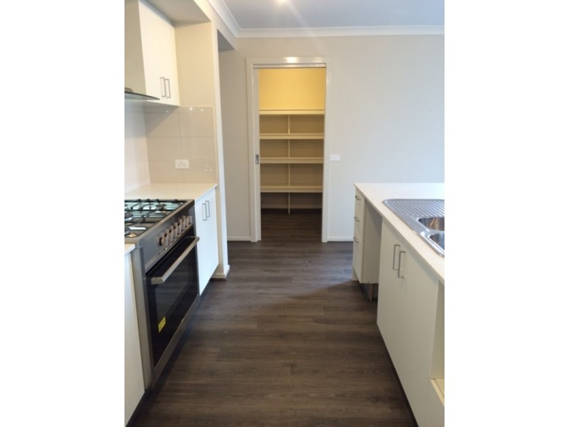 17 ANGUS COURT, Albury NSW 2640