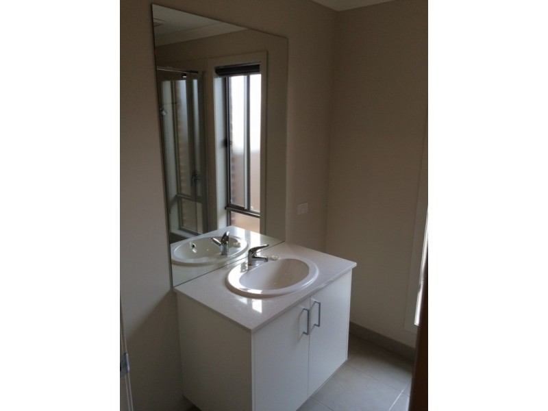 17 ANGUS COURT, Albury NSW 2640