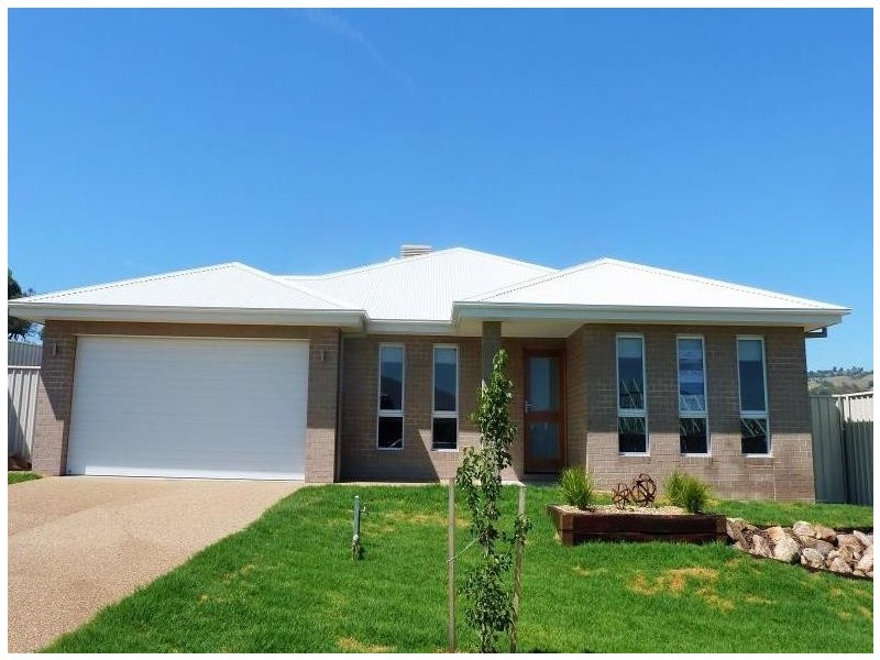 10 VINING COURT, Wodonga VIC 3690