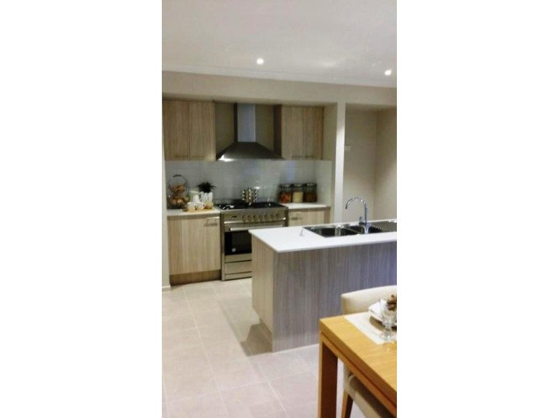 15 MIDDLETON CRESCENT, Wodonga VIC 3690