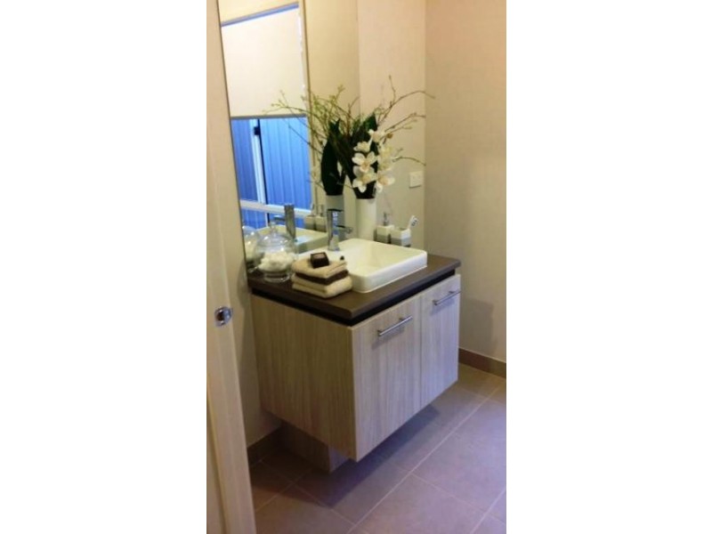 15 MIDDLETON CRESCENT, Wodonga VIC 3690