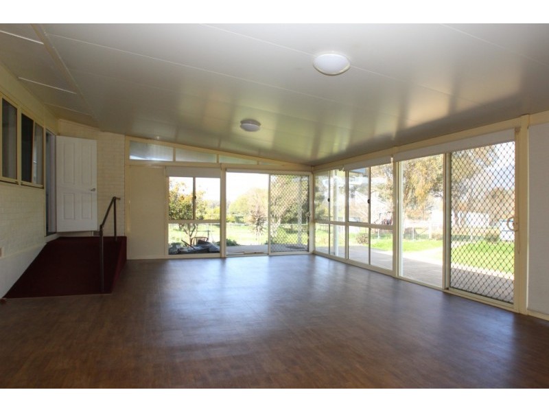 393 KIEWA BONEGILLA ROAD, Wodonga VIC 3690