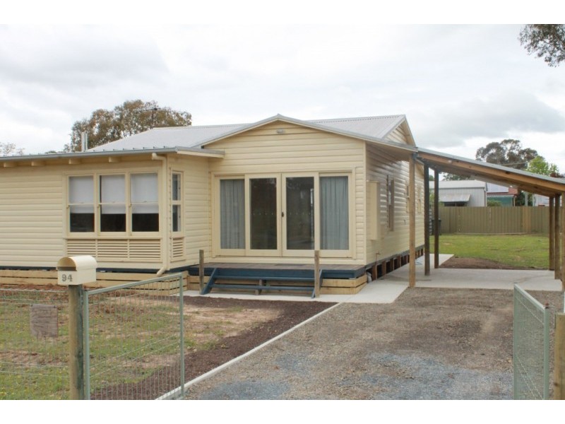 94 JUDE STREET, Howlong NSW 2643