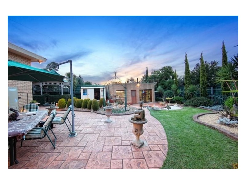 16 ZEINERT STREET, Wodonga VIC 3690