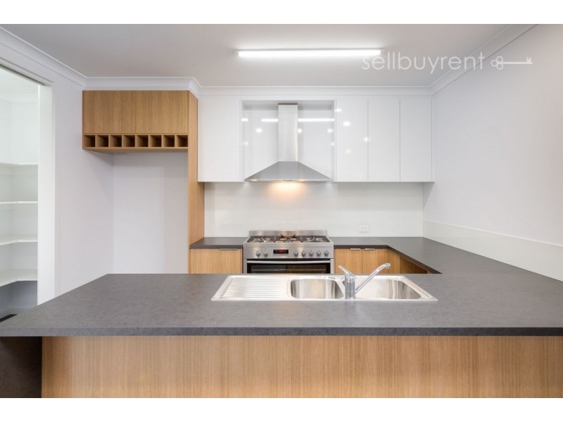 10 MCCARTHY STREET, Wodonga VIC 3690