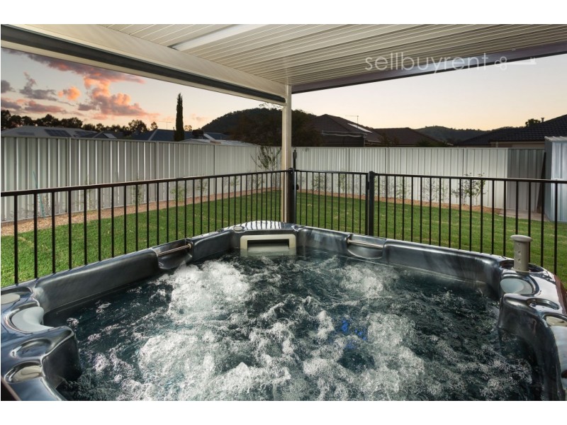 21 DERWENT WAY, Wodonga VIC 3690