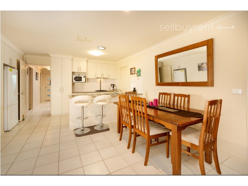 21 DERWENT WAY, Wodonga VIC 3690