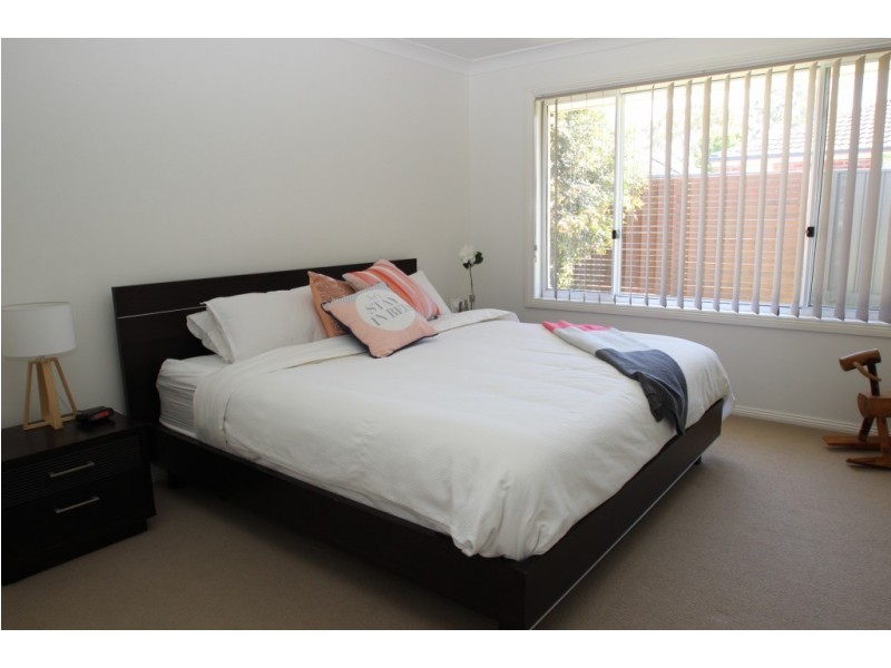 8 MYOTIS STREET, Thurgoona NSW 2640