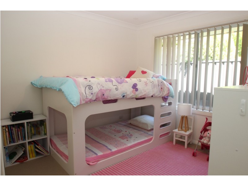 8 MYOTIS STREET, Thurgoona NSW 2640