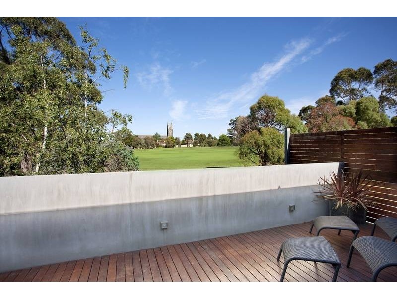 8 Wingan Ave, Camberwell VIC 3124