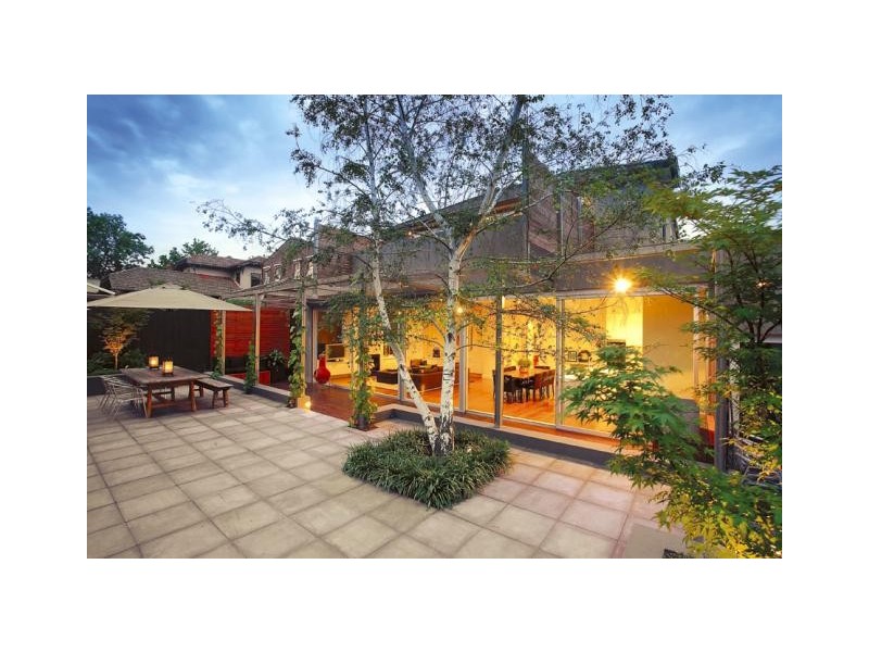 8 Wingan Ave, Camberwell VIC 3124