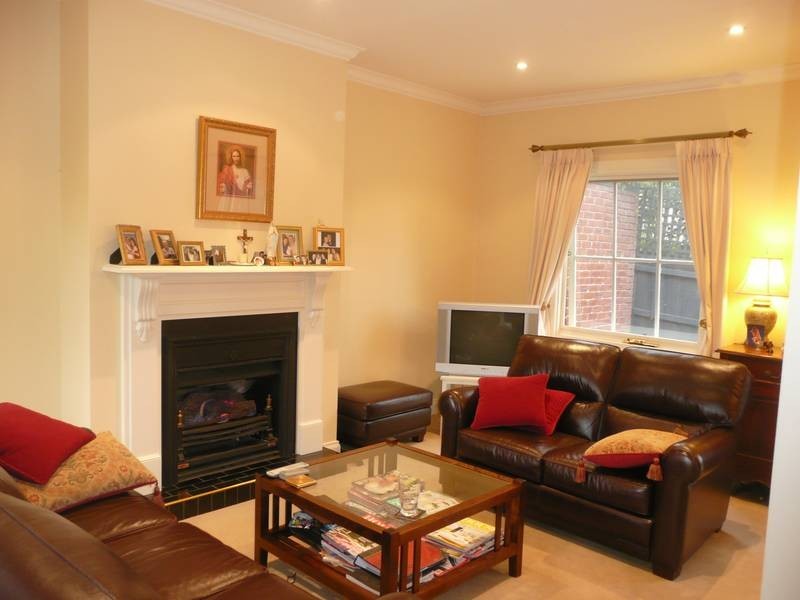 2/4 New Street, Surrey Hills VIC 3127