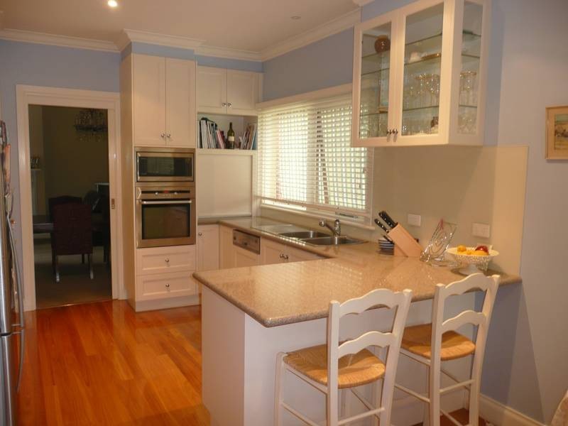 2/4 New Street, Surrey Hills VIC 3127