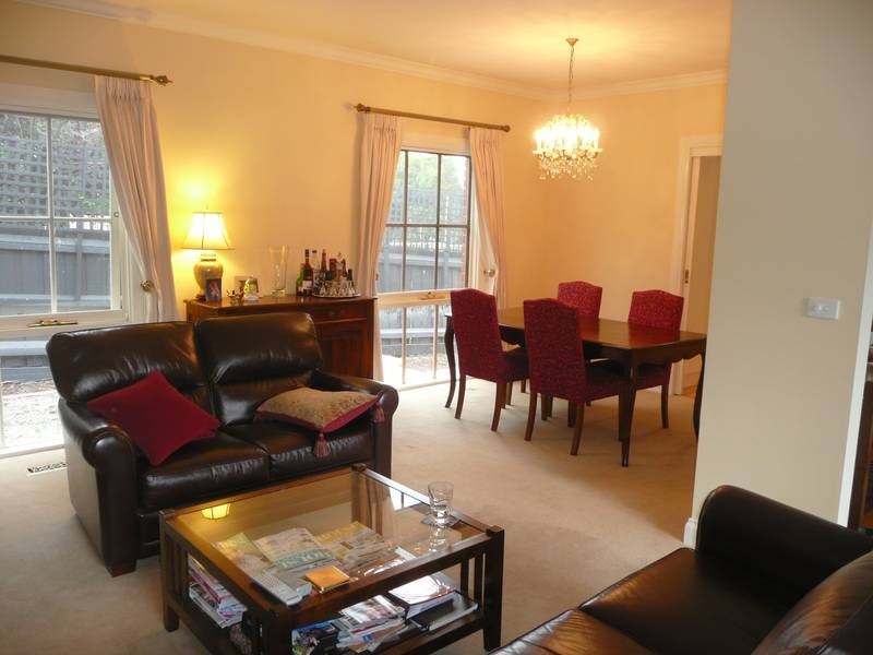 2/4 New Street, Surrey Hills VIC 3127