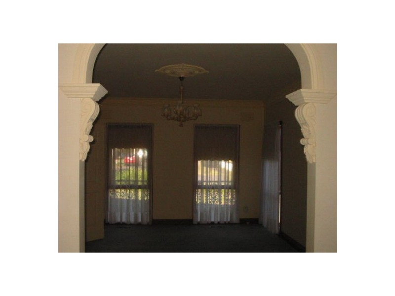 25 Middle Road, Camberwell VIC 3124