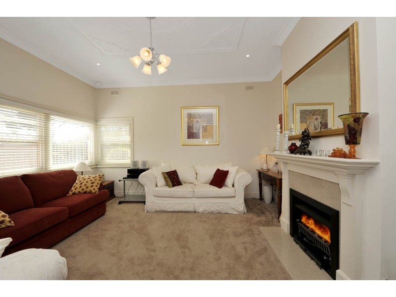 1/50 High Street Road, Ashwood VIC 3147