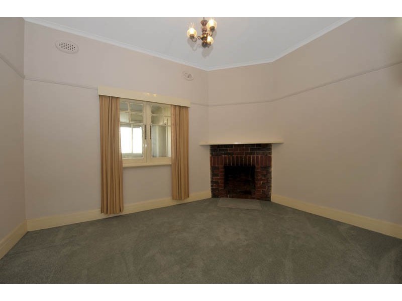 12 Farnham Street, Caulfield VIC 3162