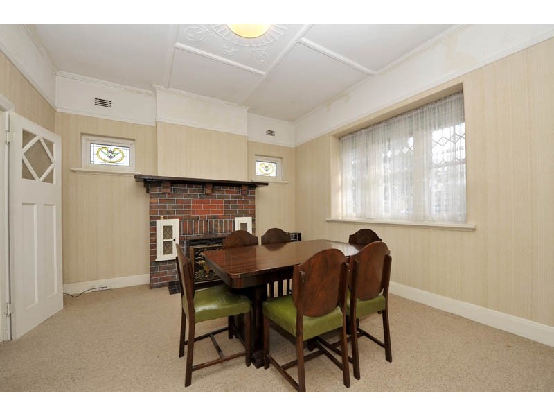 8 Railway Parade, Murrumbeena VIC 3163